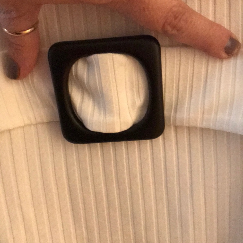 Woman’s top - Picture 2 of 2